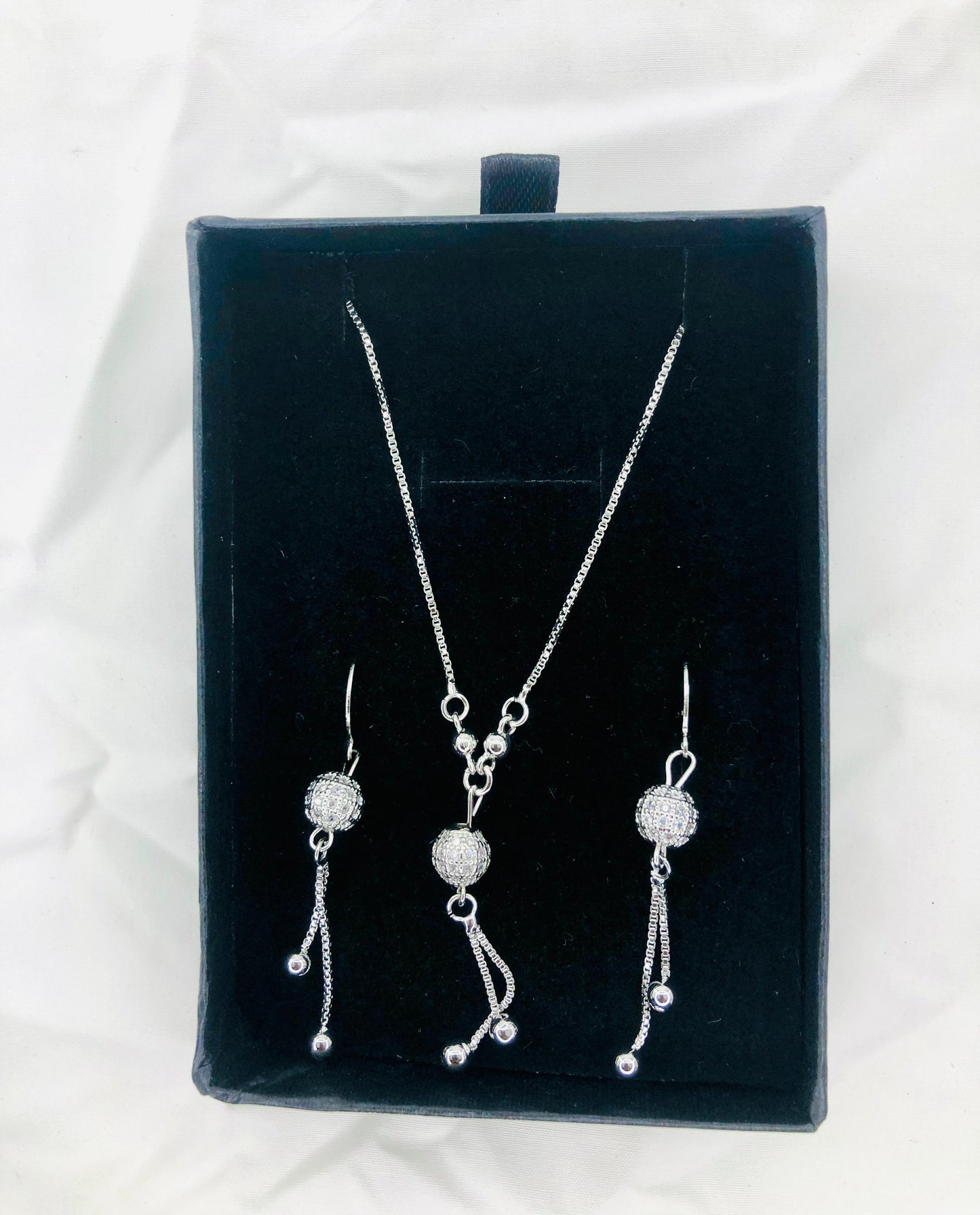 Silver color Neckless and earrings For Girls